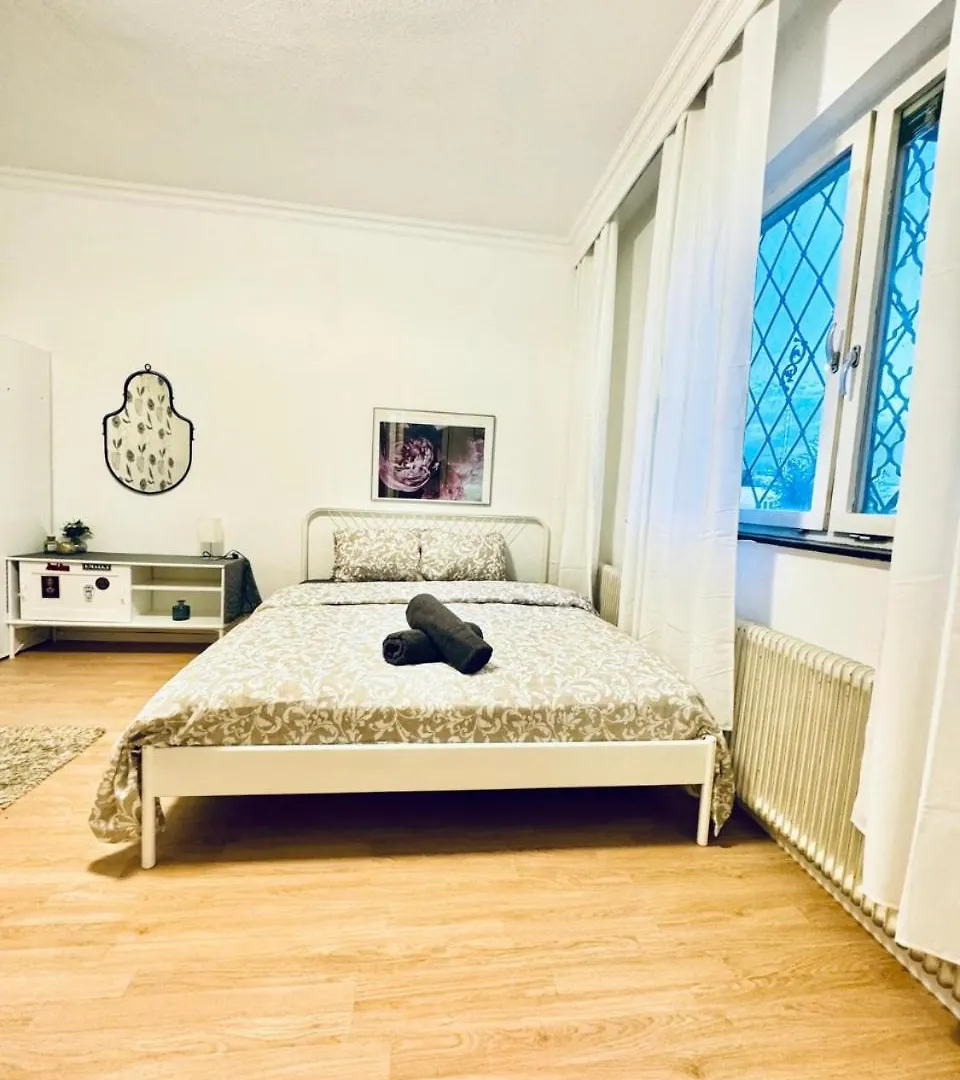 Apartment Cozy Rooms In A Villa For Groups, 16-Mins To Blumengaerten Vienna