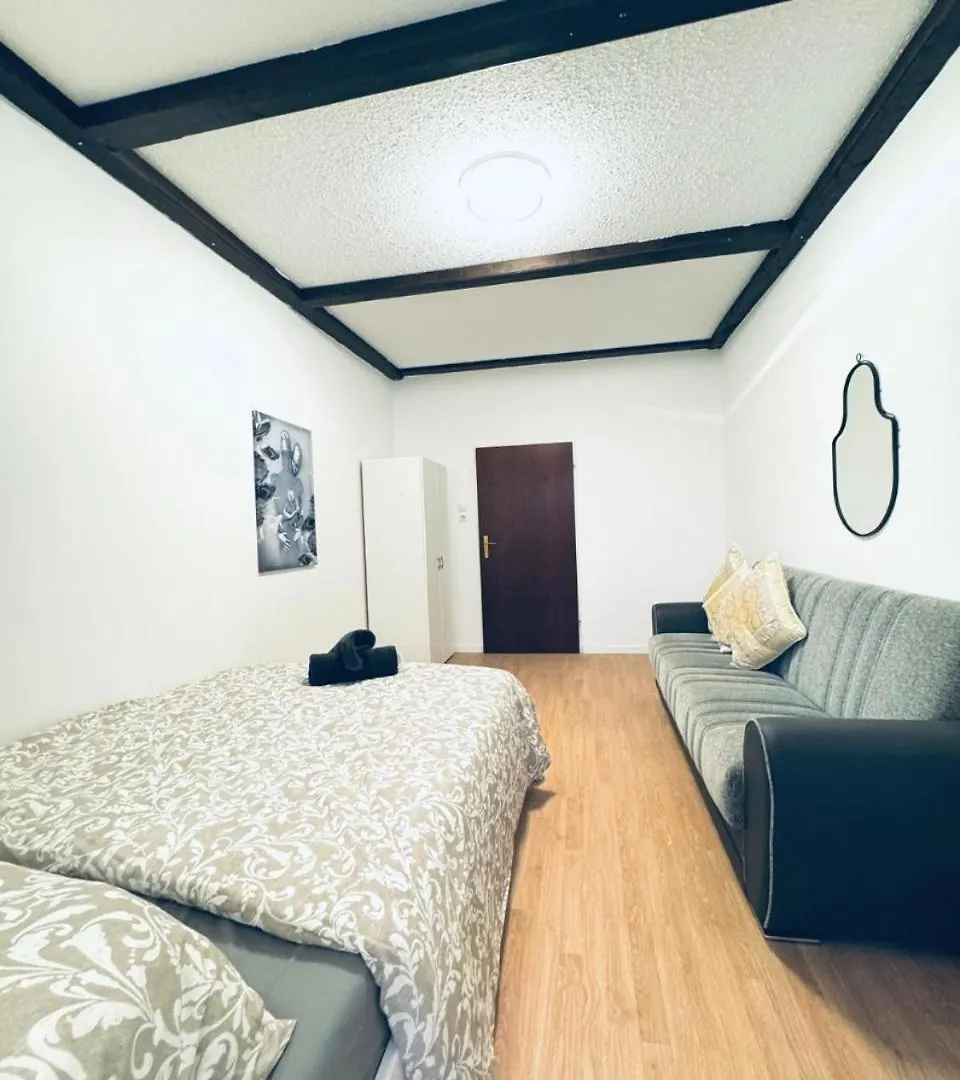 Cozy Rooms In A Villa For Groups, 16-Mins To Blumengaerten Vienna