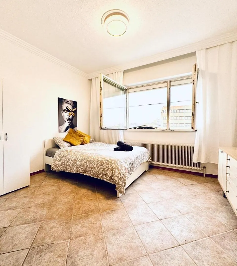 Cozy Rooms In A Villa For Groups, 16-Mins To Blumengaerten Vienna Austria